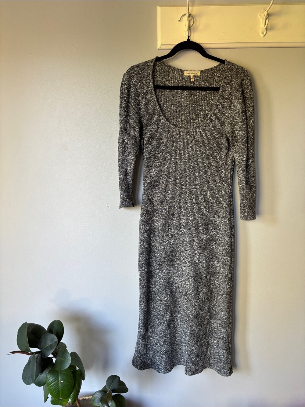 MONTEAU Ribbed Knit Bodycon Midi Dress Medium Crew Neck Work Office Maternity